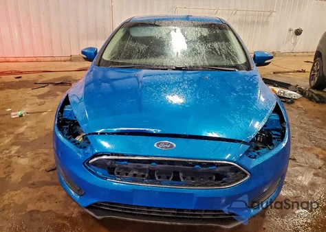 2016 Ford Focus Se z USA, uszkodzony, nr VIN 1FADP3F20GL386912